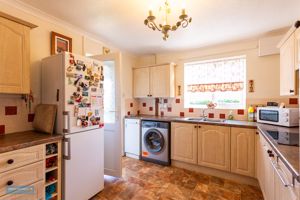 Kitchen- click for photo gallery